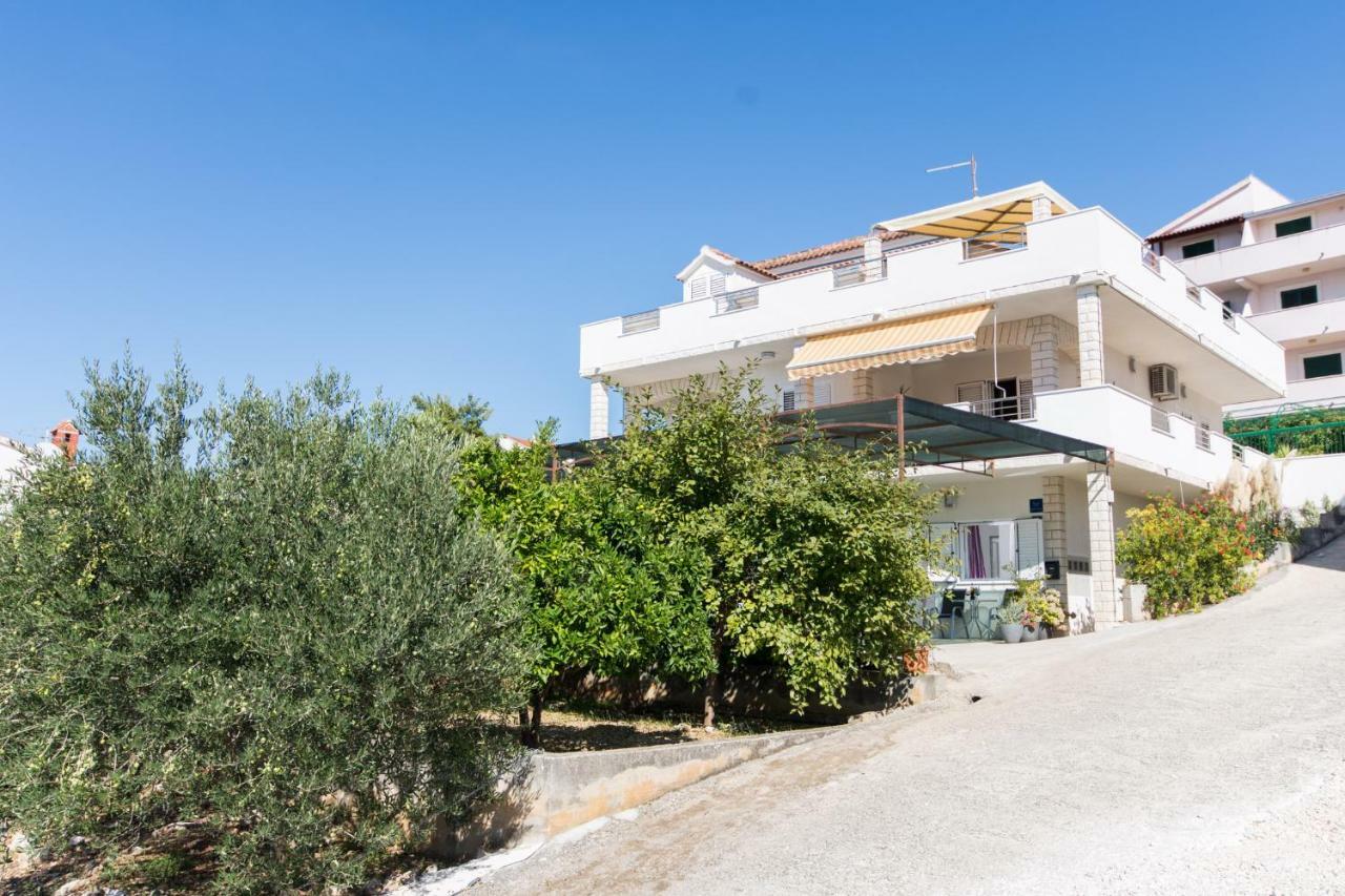 Apartmani Zana Okrug Gornji Exterior photo